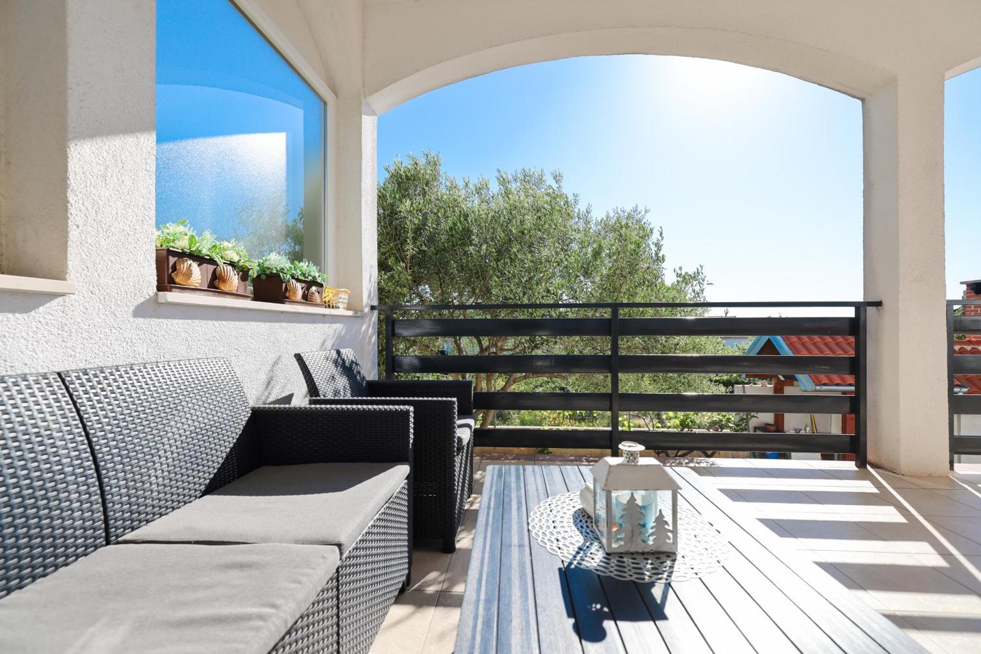 Apartment Pantalon, Big Terrace And Free Parking Zadar Extérieur photo